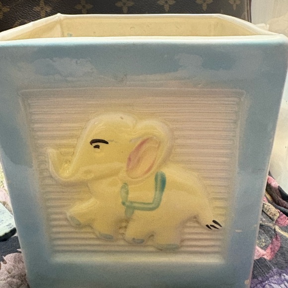 Pink Elephant Ceramic Planter - Picture 2 of 2